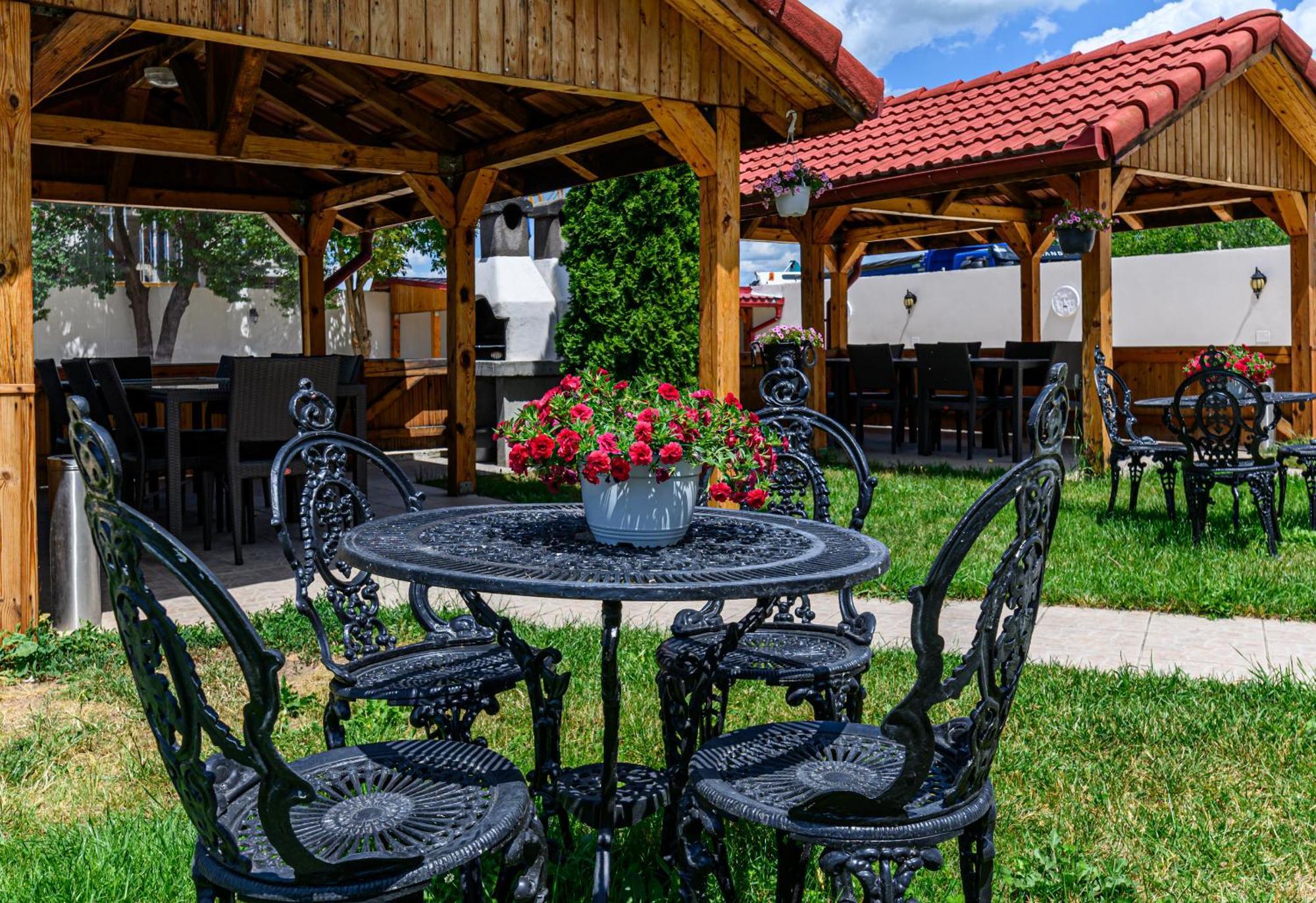 Pensiunea Roma Antica Hărman Extérieur photo