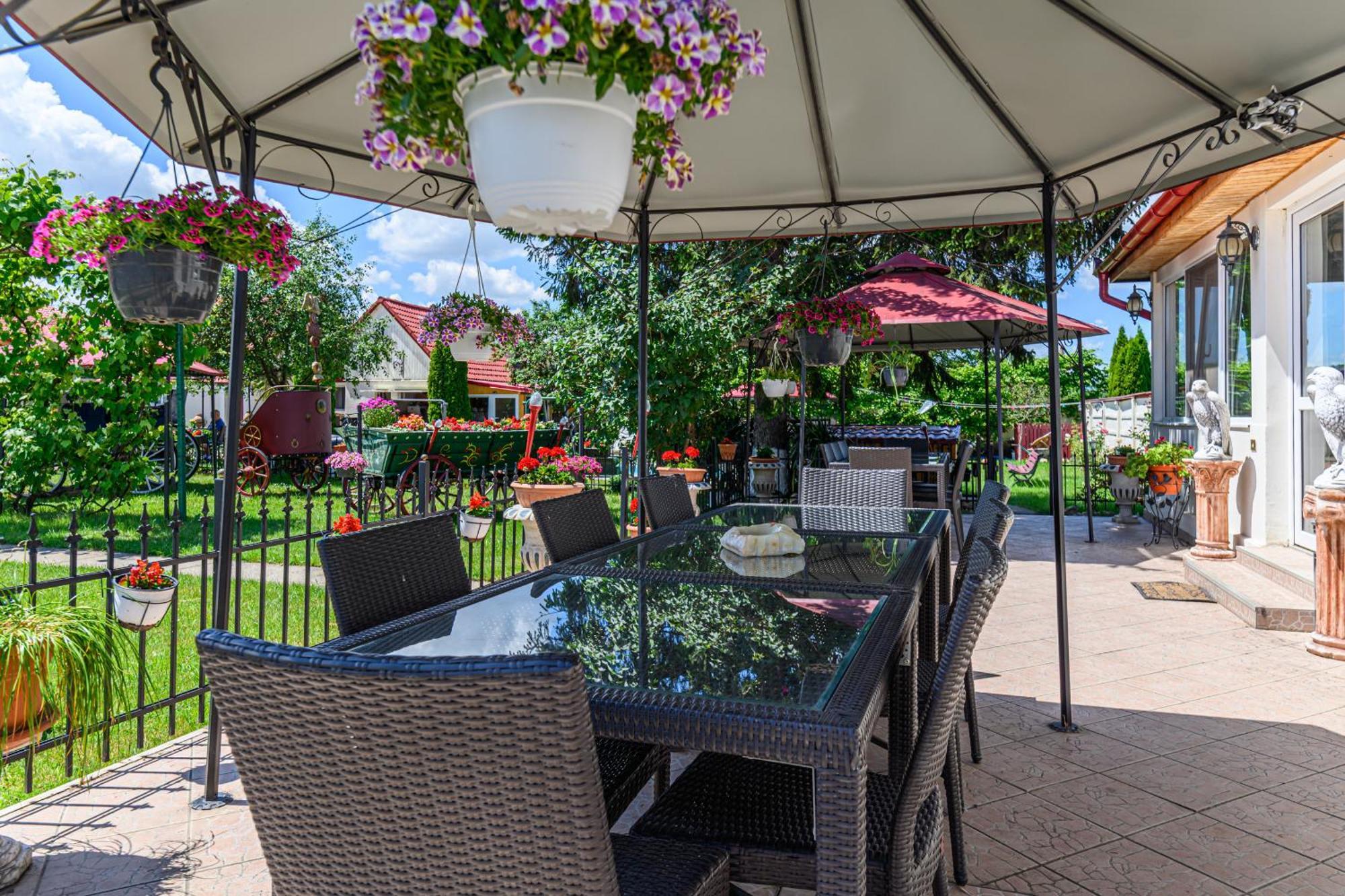 Pensiunea Roma Antica Hărman Extérieur photo