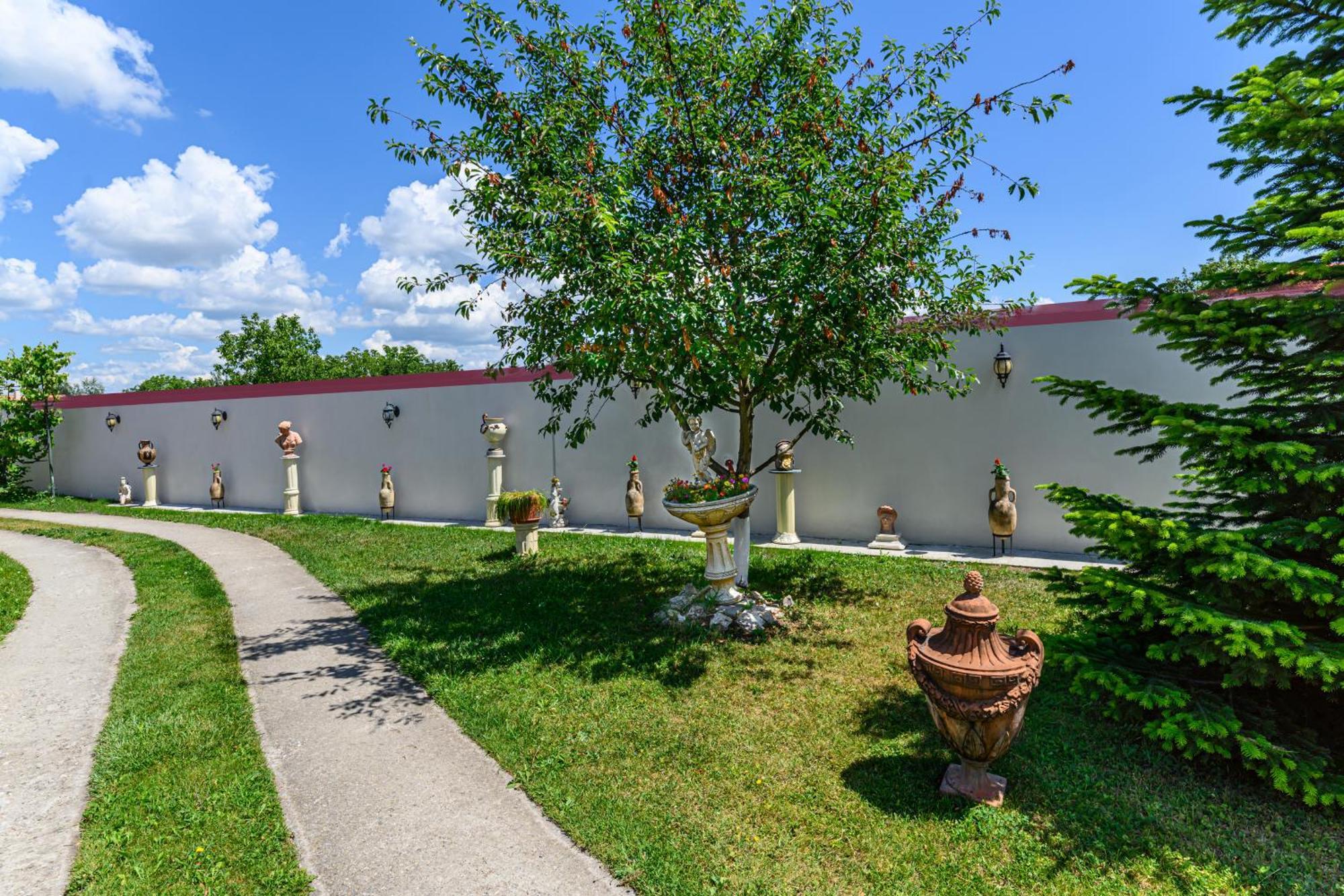 Pensiunea Roma Antica Hărman Extérieur photo